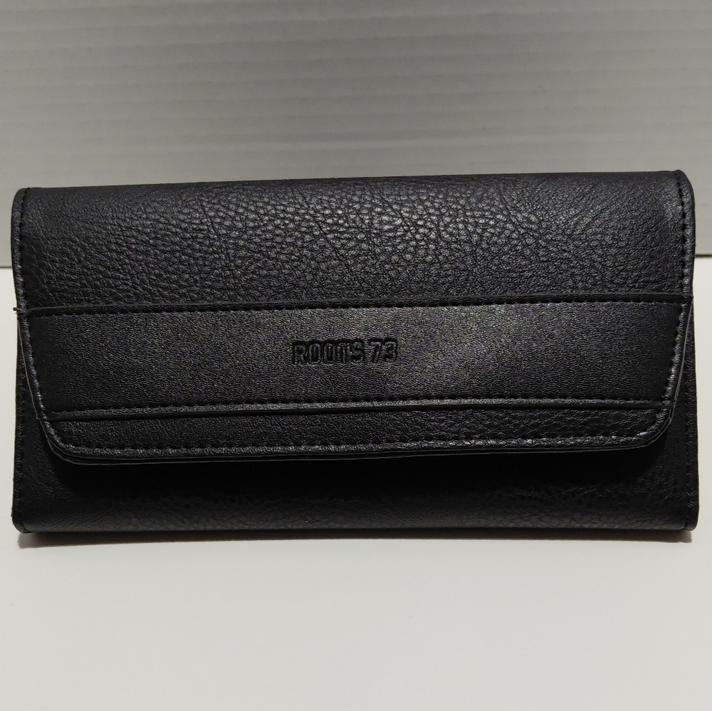 Roots Black Trifold Wallet